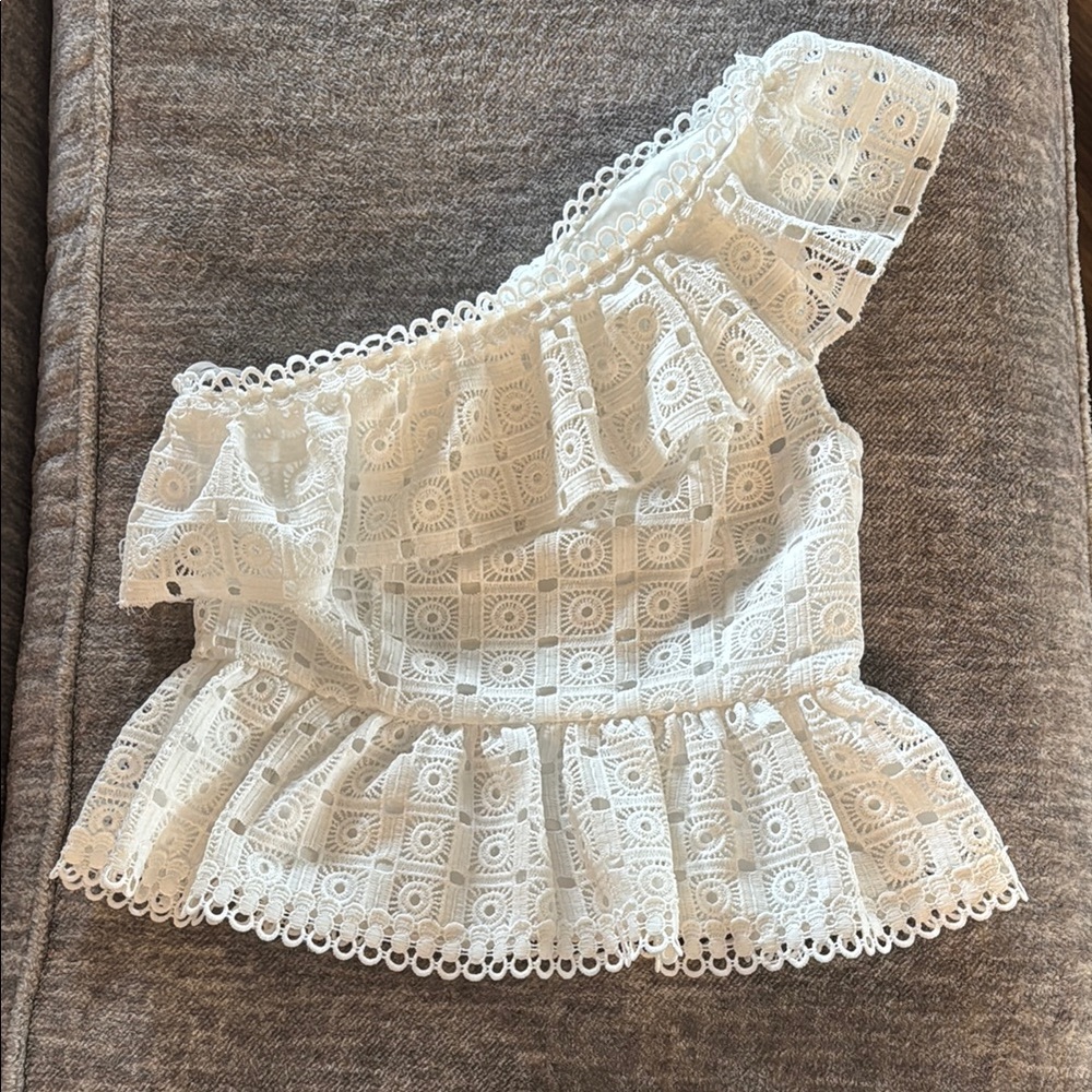 DO+BE Cream Asymmetrical Ruffled Peplum Blouse